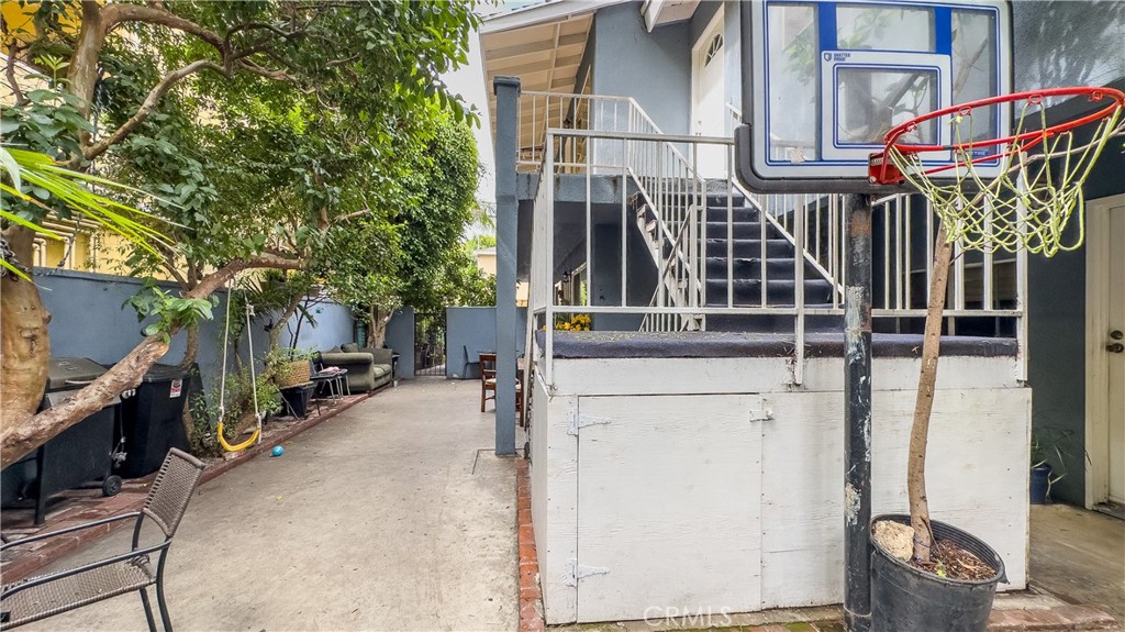 1837 Beloit Avenue Property Photo 46