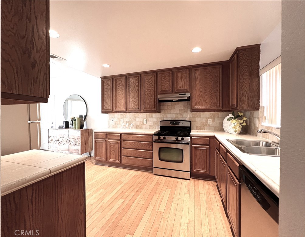 3341 Division Property Photo 12