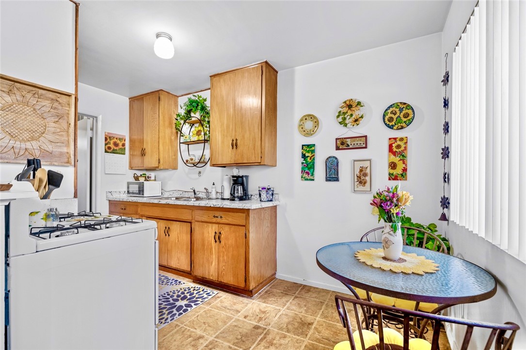 1516 E Maple Street Property Photo 44