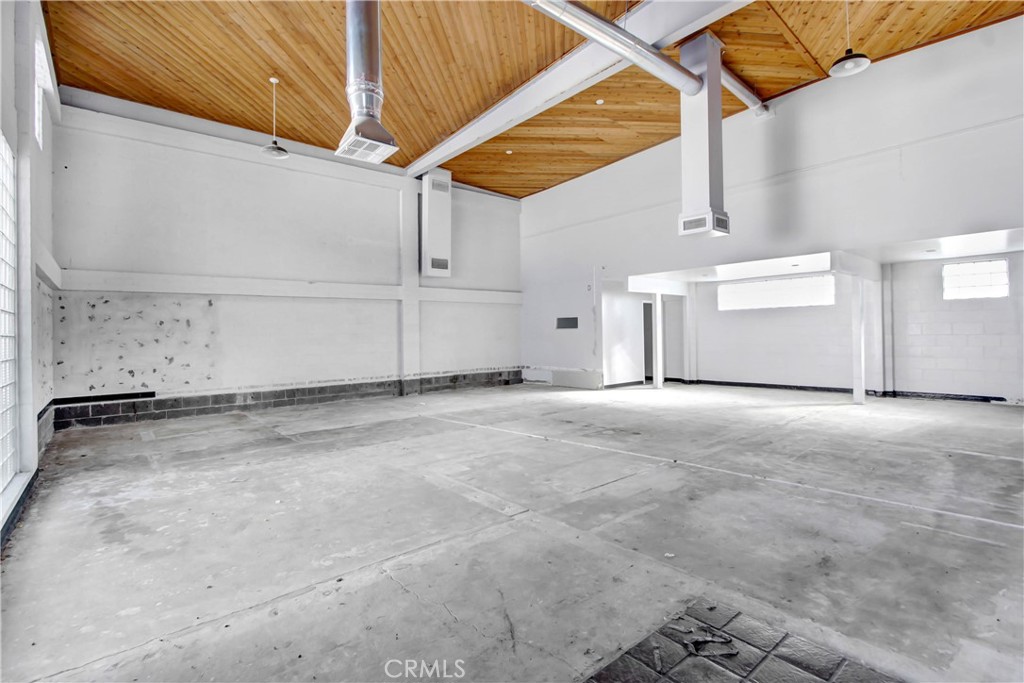 14526 Erwin Street Property Photo 10