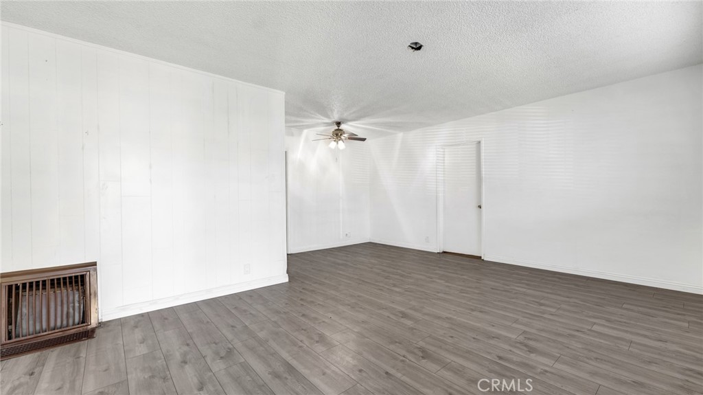 13031 S Catalina Avenue Property Photo 4