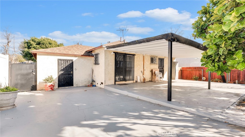 13031 S Catalina Avenue Property Photo 18