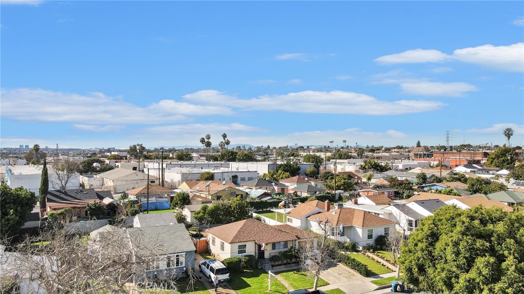 13031 S Catalina Avenue Property Photo 26