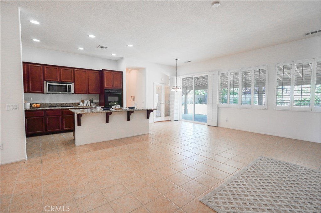 41704 Firenze Street Property Photo 10