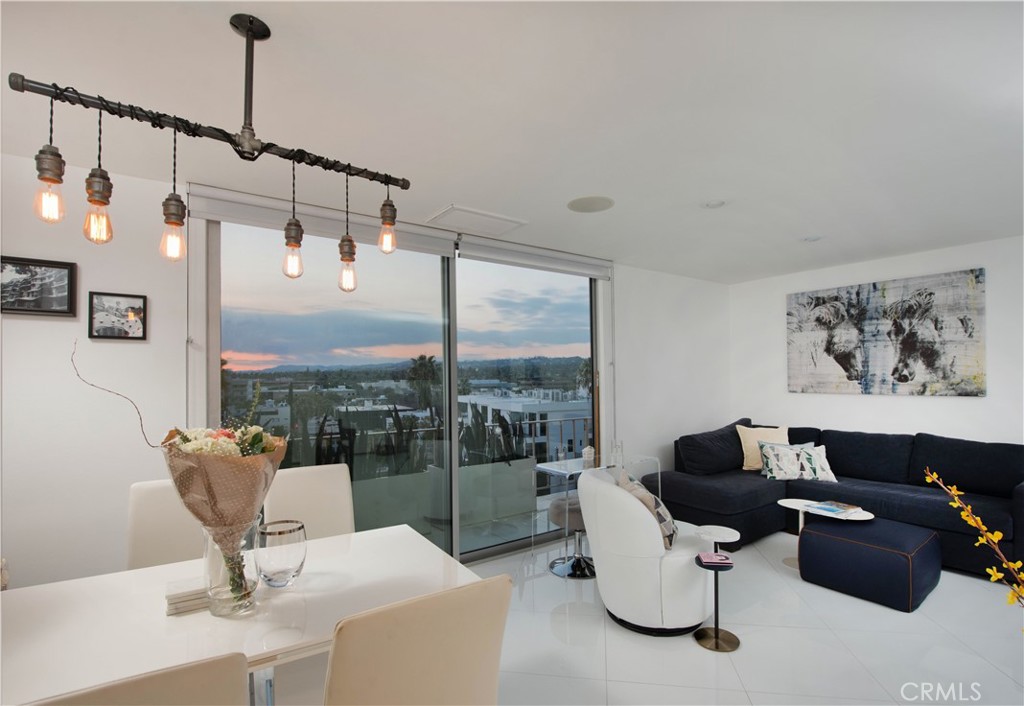 100 S Doheny Drive 823 Property Photo 8