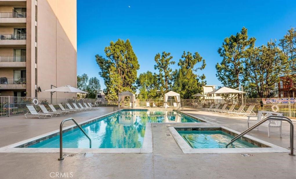 100 S Doheny Drive 823 Property Photo 21