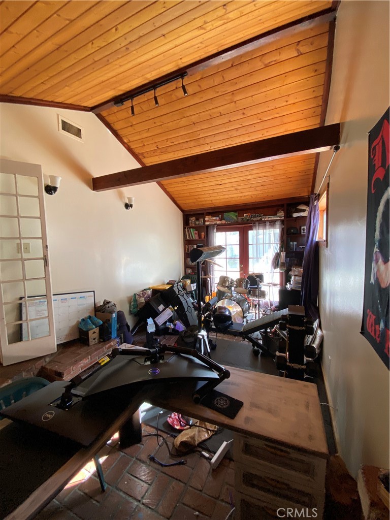 5776 Andasol Avenue Property Photo 12