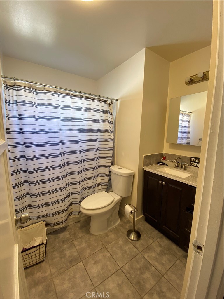 5776 Andasol Avenue Property Photo 16