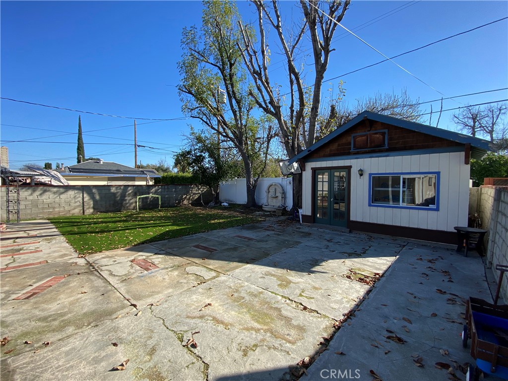 5776 Andasol Avenue Property Photo 21
