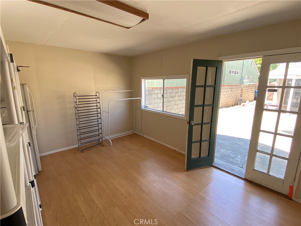 5776 Andasol Avenue Property Photo 23