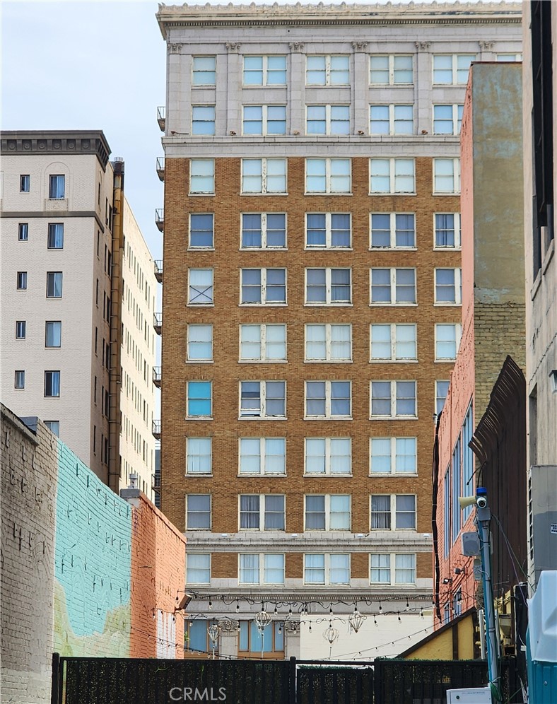 6379 Hollywood Boulevard Property Photo