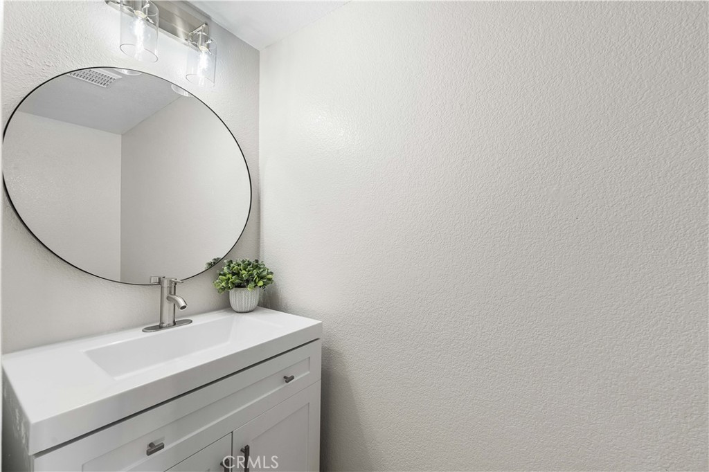 45620 Barham Avenue Property Photo 19