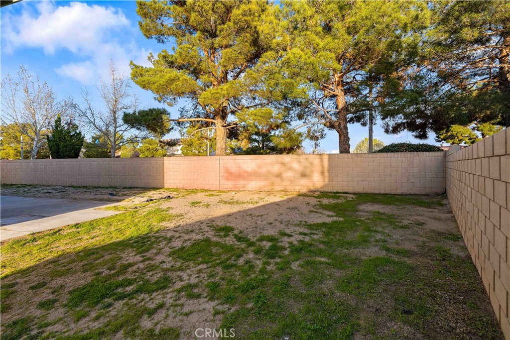 45620 Barham Avenue Property Photo 37