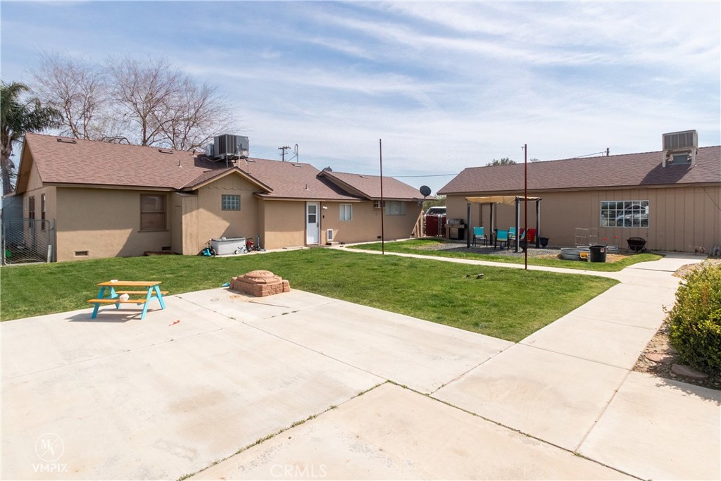 11697 Melcher Road Property Photo 4