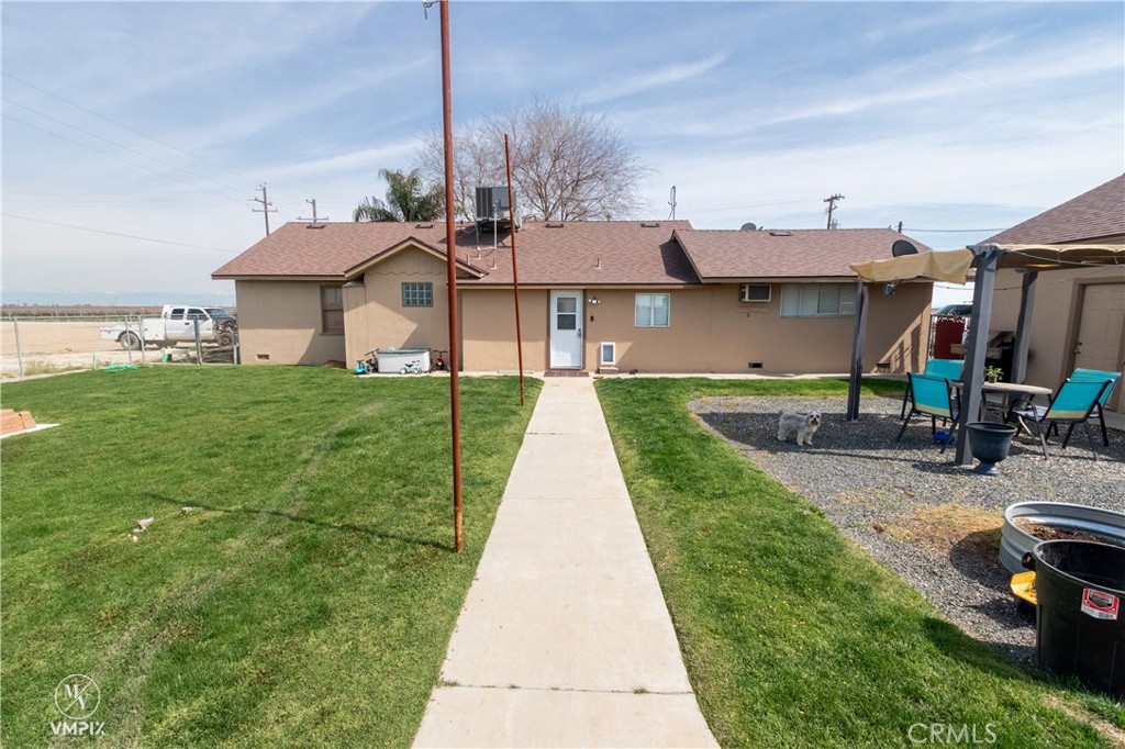 11697 Melcher Road Property Photo 6
