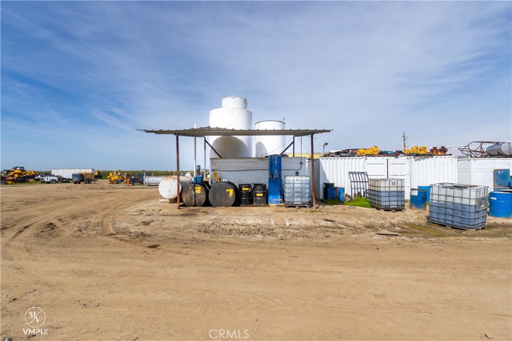 11697 Melcher Road Property Photo 33