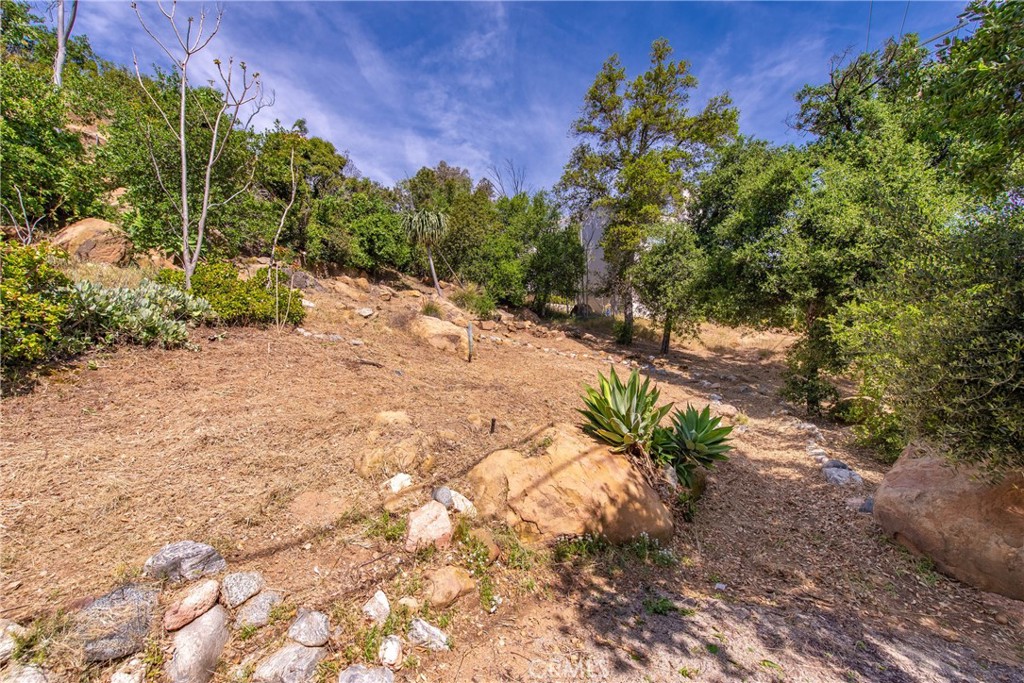 8657 Valley Circle Boulevard Property Photo 2