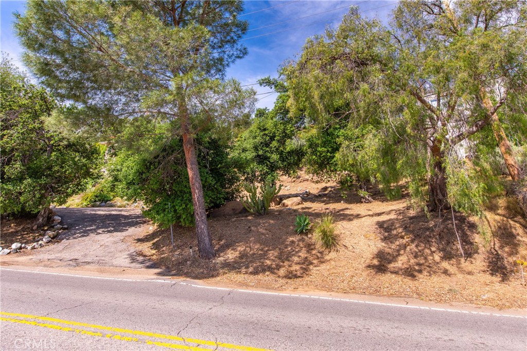 8657 Valley Circle Boulevard Property Photo 13