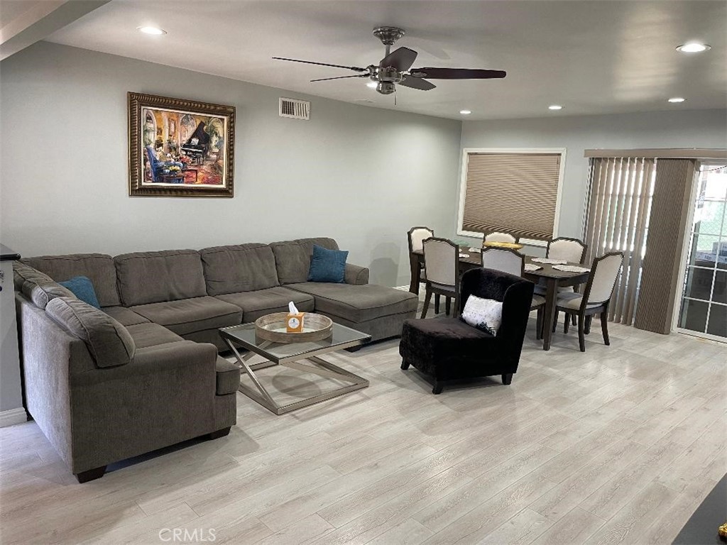 10009 Forbes Avenue Property Photo 1