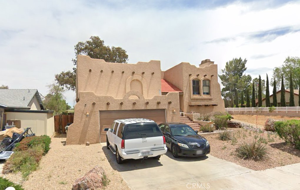 15682 Kingswood Property Photo 1