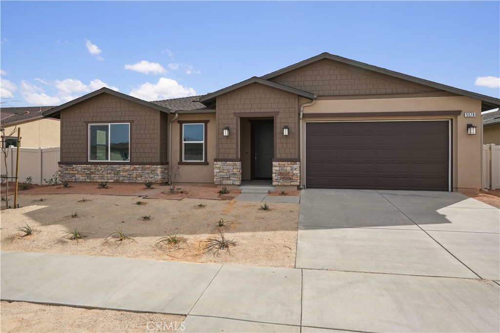 5609 W Avenue Property Photo 1
