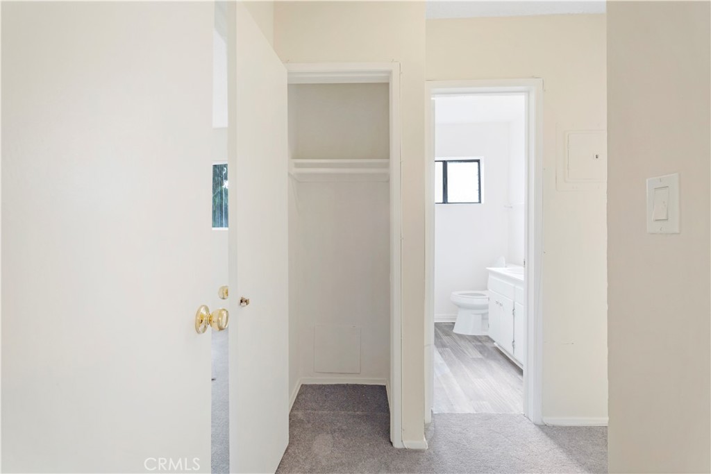 8421 Lindley Avenue Property Photo 11