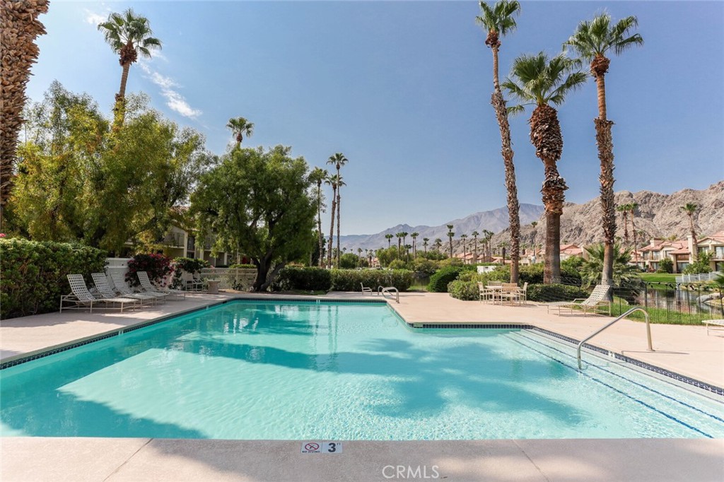 55111 Tanglewood Property Photo 4