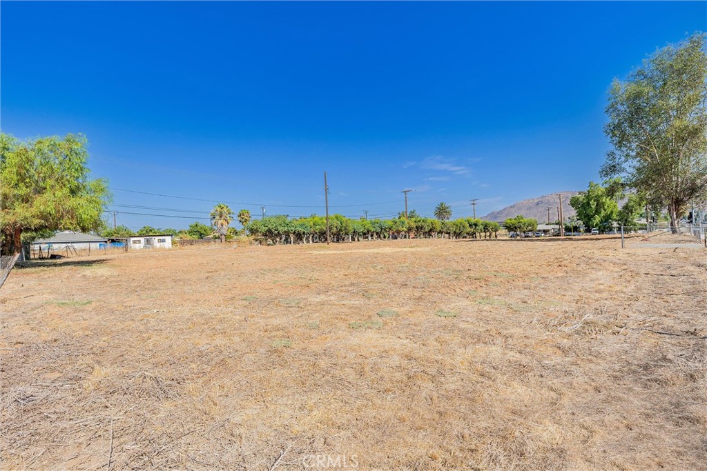 13277 Day Street Property Photo 2