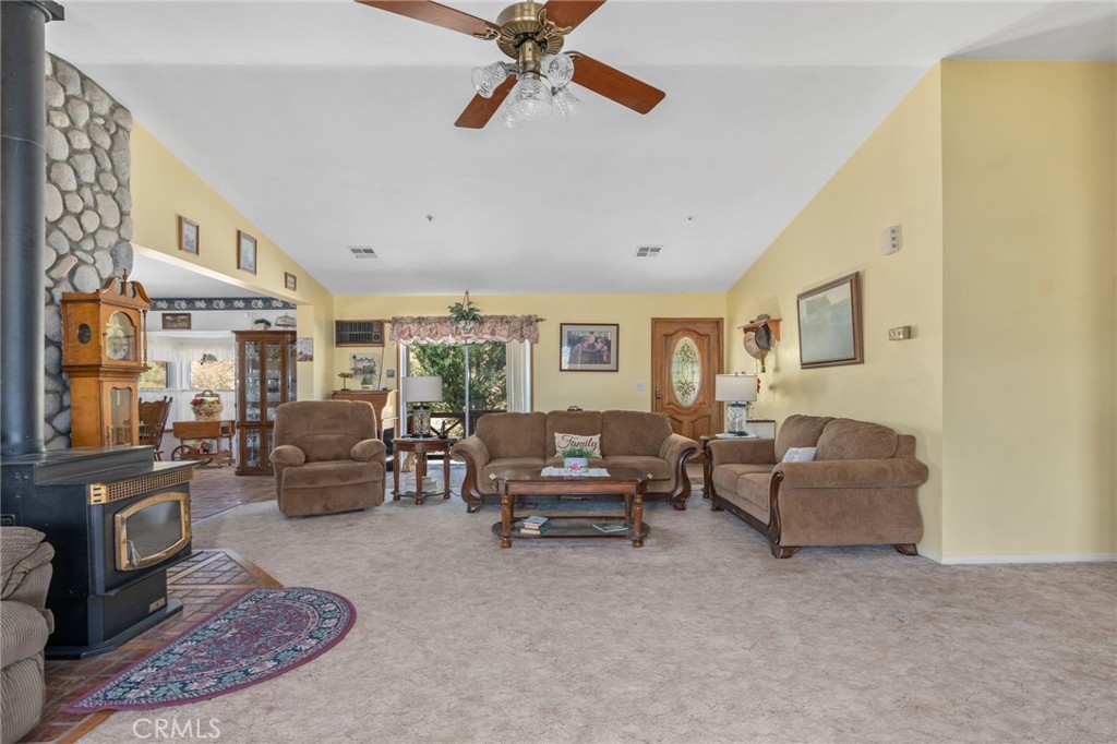 1087 Lockwood Valley Road Property Photo 10