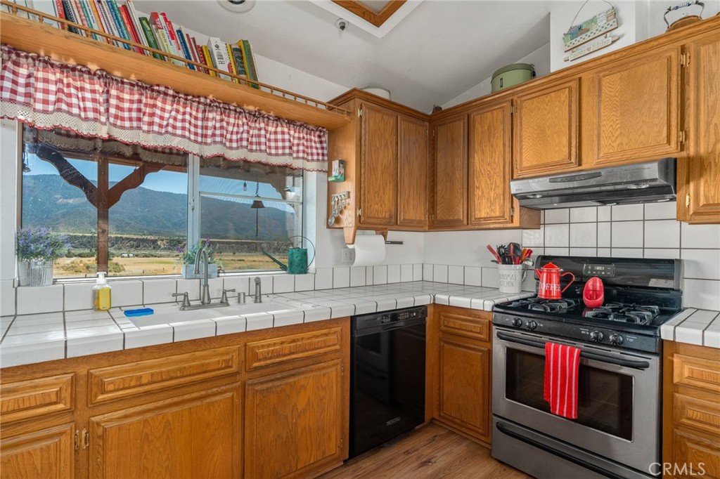 1087 Lockwood Valley Road Property Photo 14