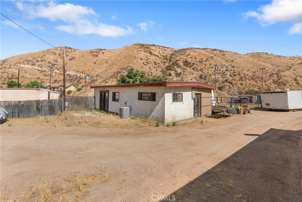 13684 Sierra Property Photo 1