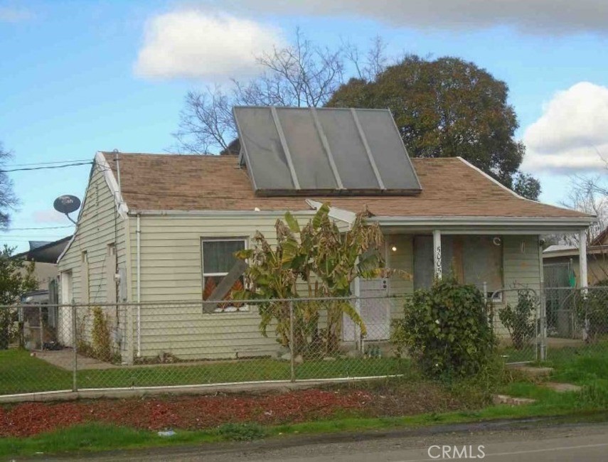5005 E Washington Street Property Photo