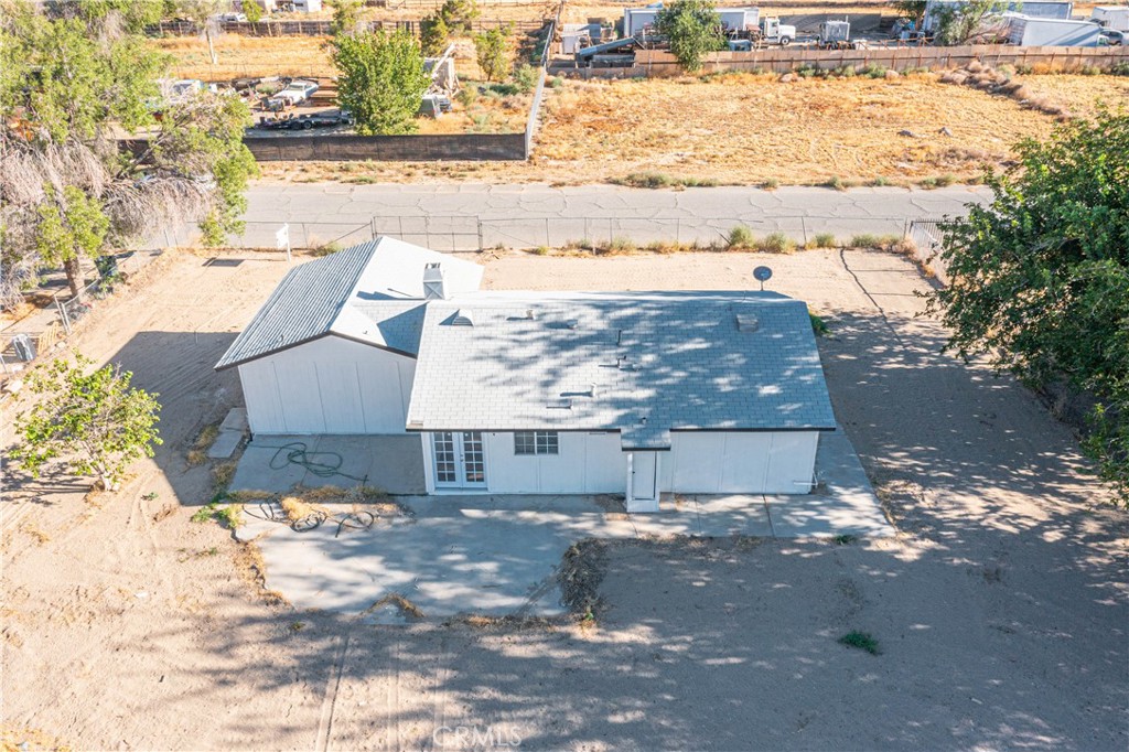 17130 Valeport Avenue Property Photo 6