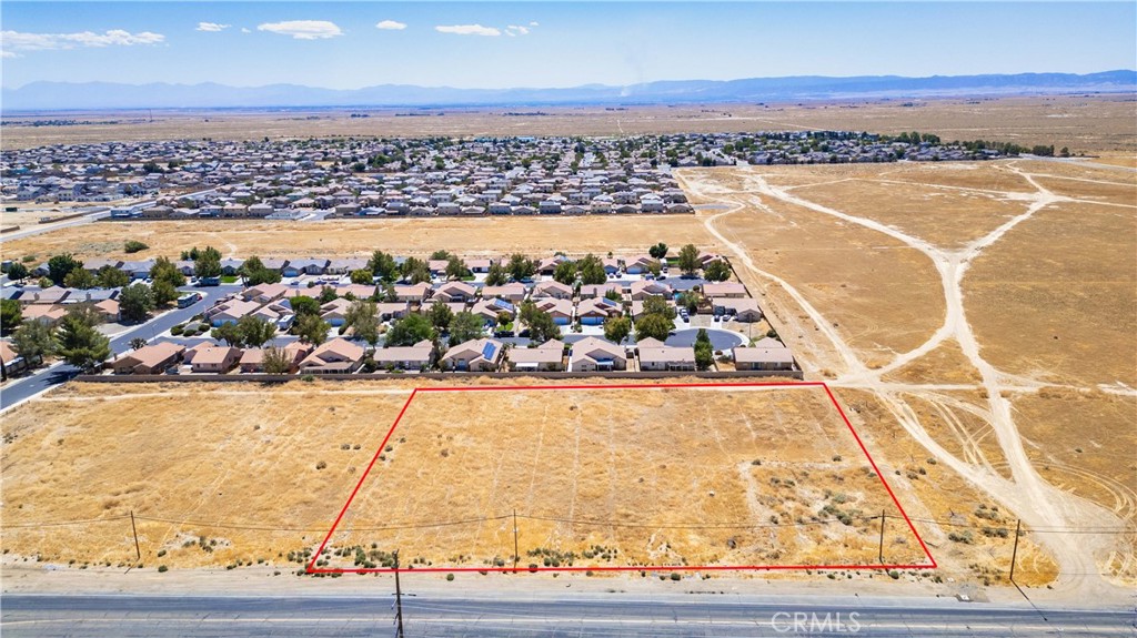 0 W Rosamond Boulevard Property Photo 1