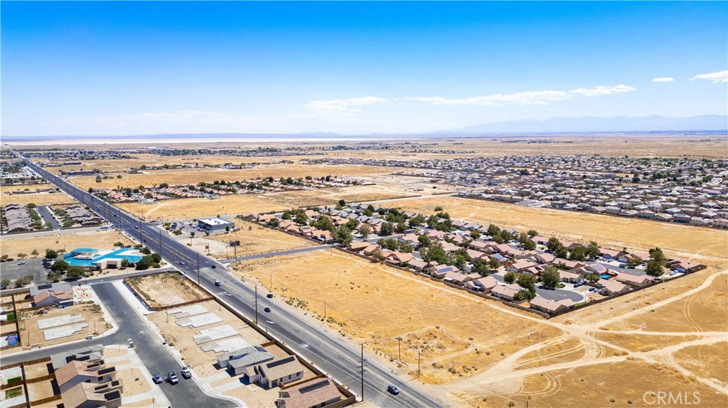0 W Rosamond Boulevard Property Photo 4