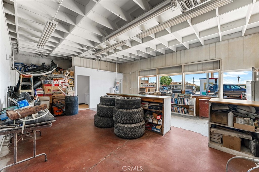 27157 Twenty Mule Team Road Property Photo 7