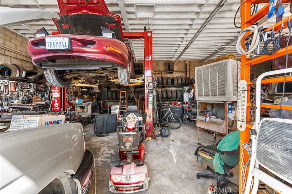 27157 Twenty Mule Team Road Property Photo 11