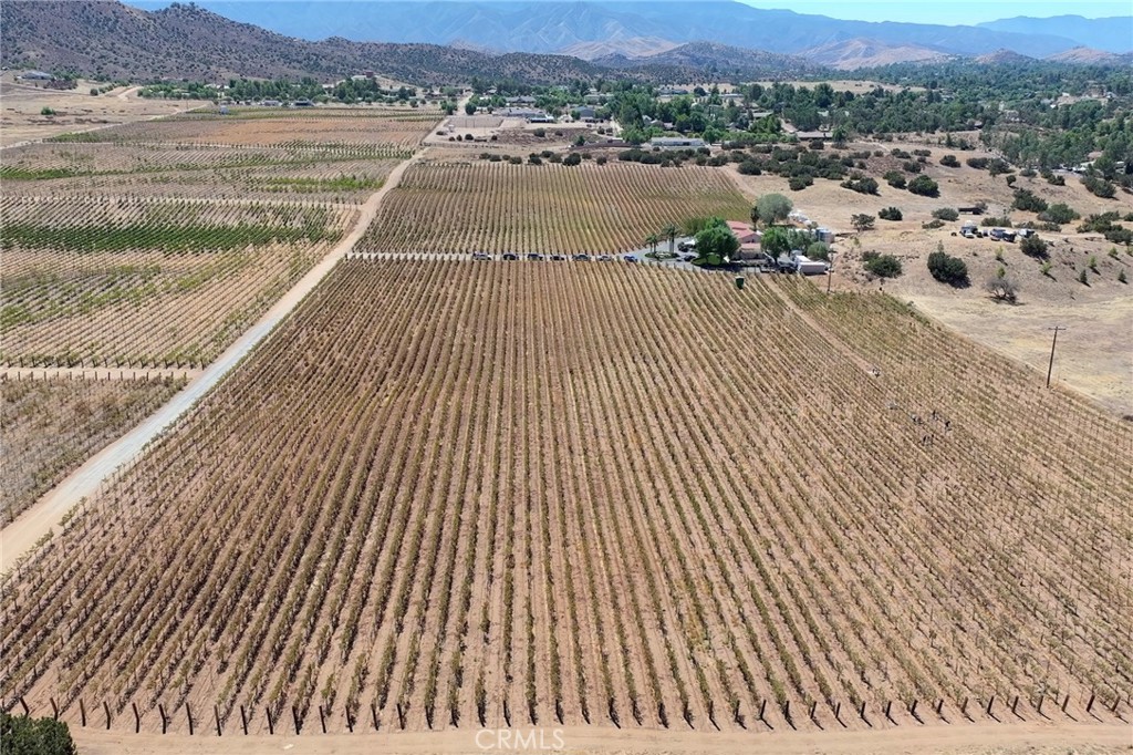 10262 Sierra Highway Property Photo 11
