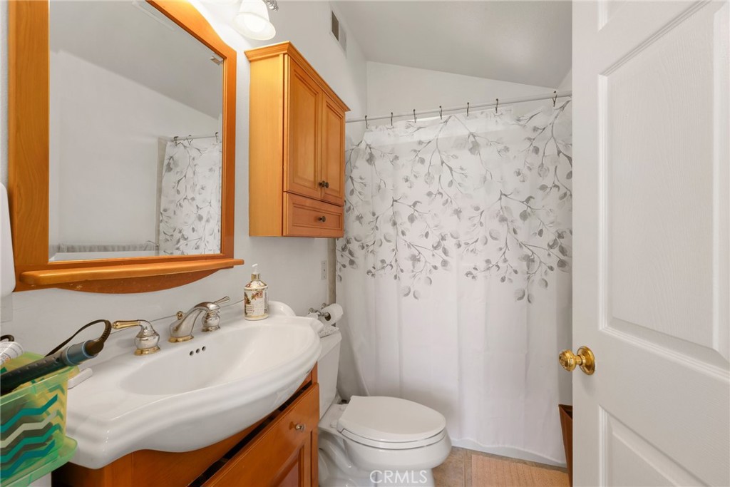 10262 Sierra Highway Property Photo 23