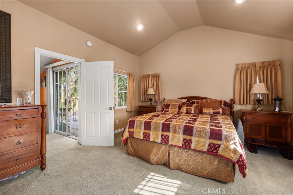 10262 Sierra Highway Property Photo 25