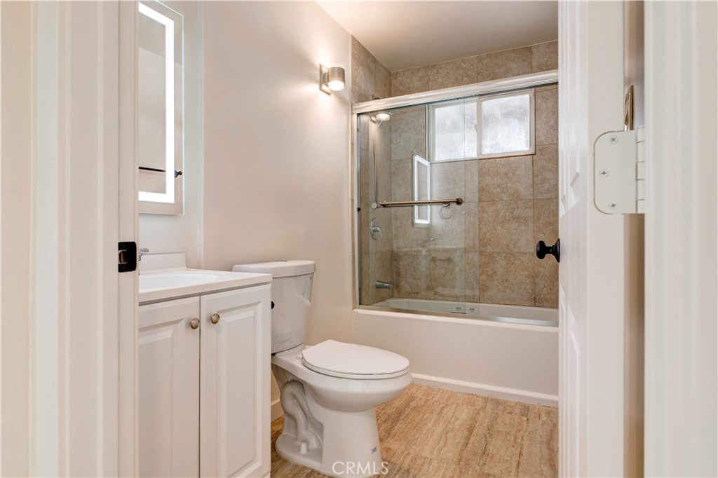 8812 Laurel Canyon Boulevard Property Photo 24