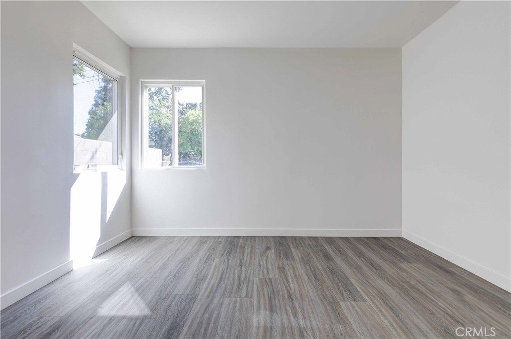 8812 Laurel Canyon Boulevard Property Photo 32