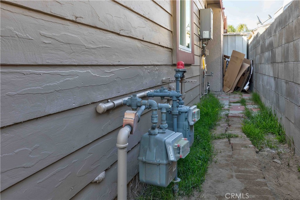 8812 Laurel Canyon Boulevard Property Photo 36