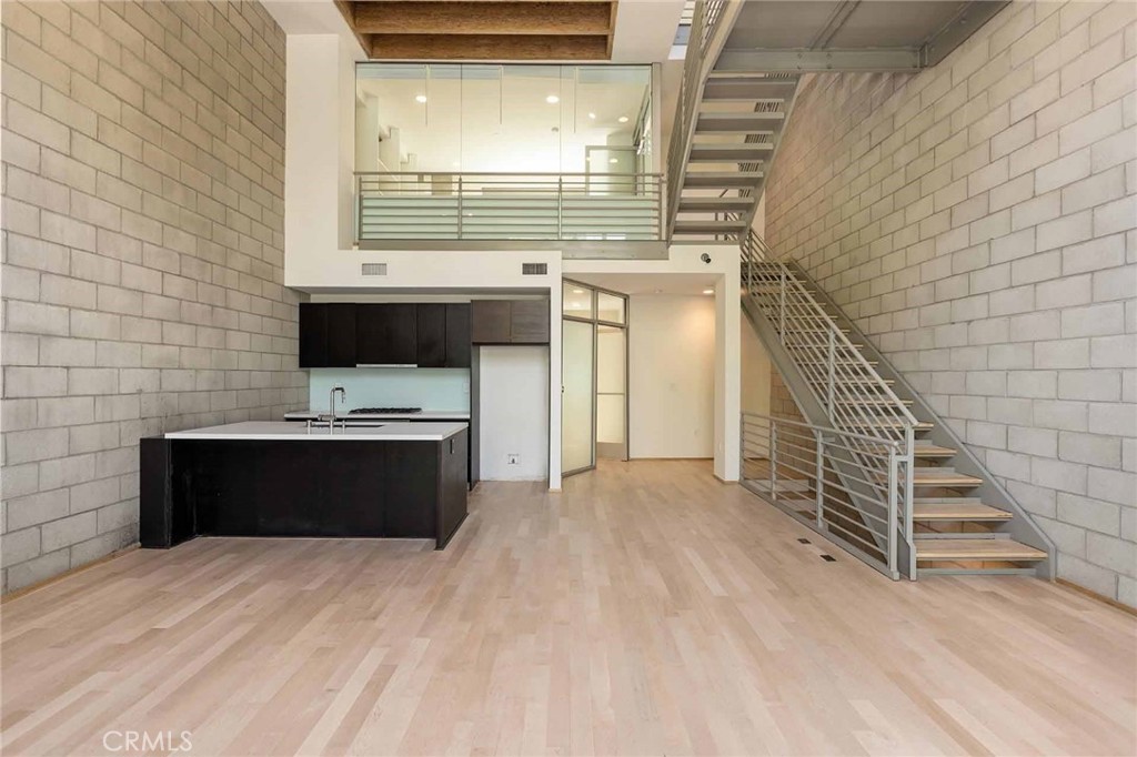 3450 Cahuenga Boulevard W 508 Property Photo 2