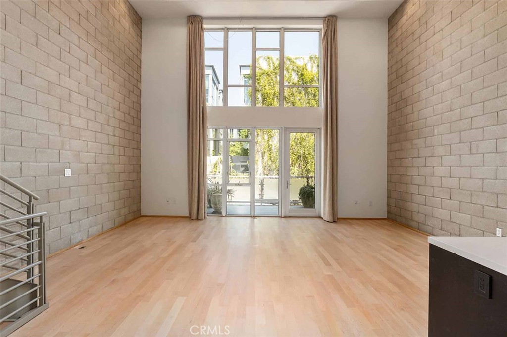 3450 Cahuenga Boulevard W 508 Property Photo 4