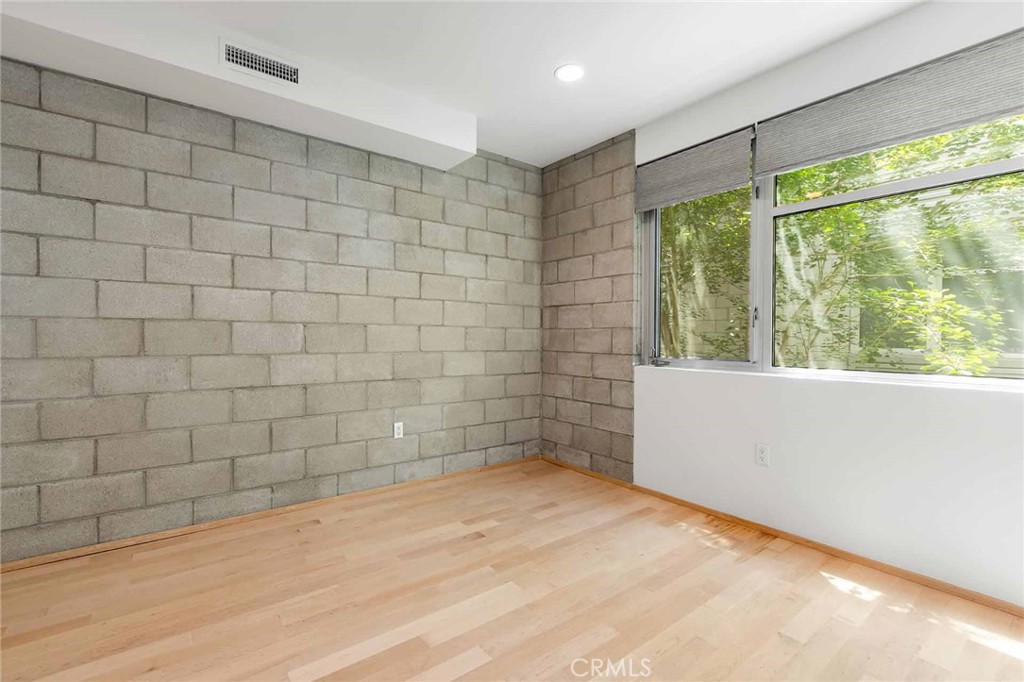 3450 Cahuenga Boulevard W 508 Property Photo 7