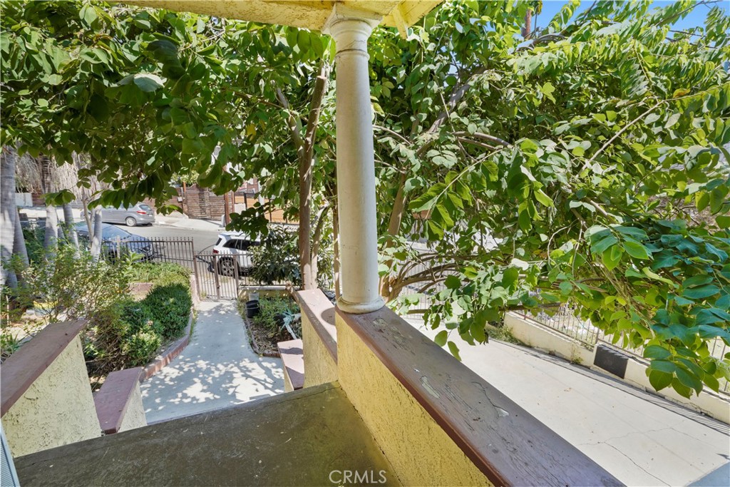 1556 W Court Street Property Photo 9