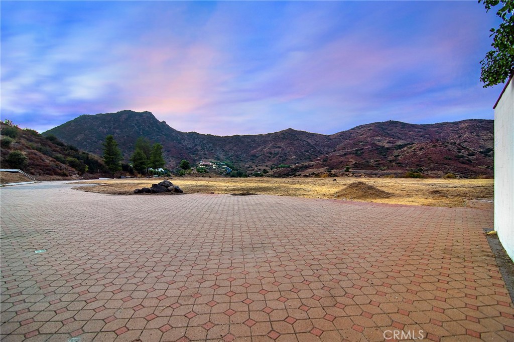 31700 Lobo Canyon Road Property Photo 9