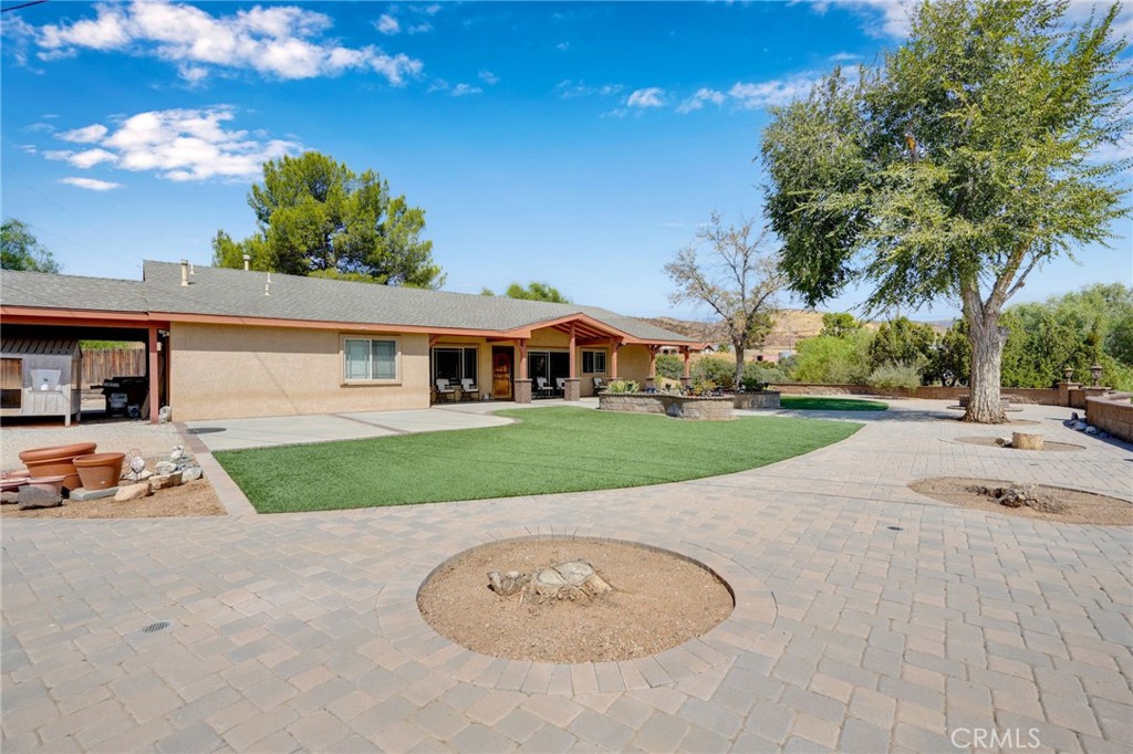 11035 Darling Road Property Photo 6