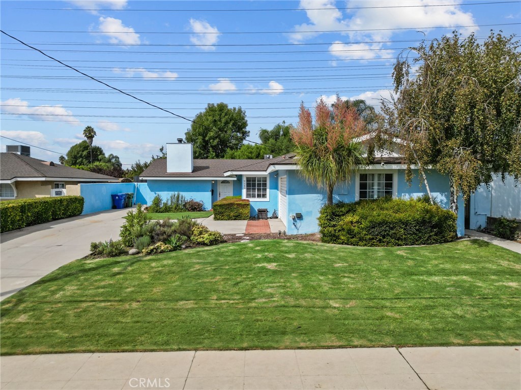 9245 Geyser Avenue Property Photo 1